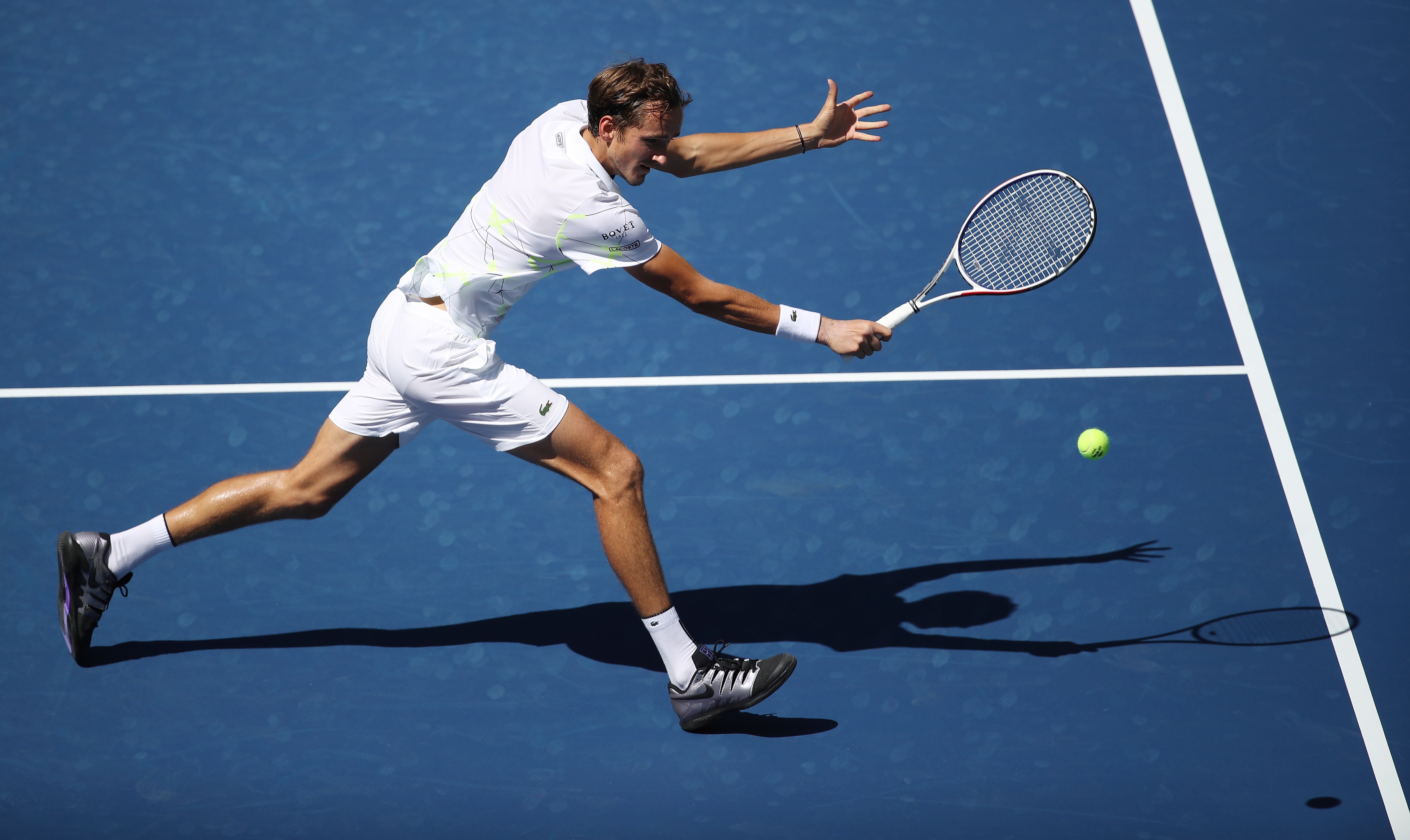 戴维斯杯险胜美网,梅德韦杰夫扛起全队的简单介绍 戴维斯杯险胜美网,梅德韦杰夫扛起全队的简单介绍