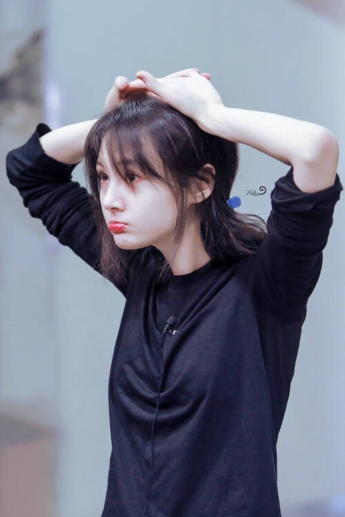 开云体育中国-降维打击，从底特律铁壁到伦敦王座，解析超级巨星的终极进化